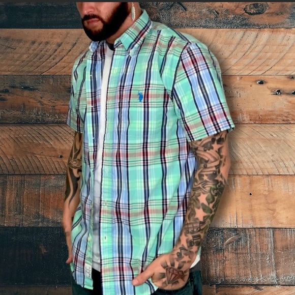 SOLD U.S. Polo Assn. • 'Stretch' Medium - Picture 6 of 6